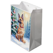Watercolor Belgian Malinois Evergreen Christmas Medium Cadeauzakje (Achterkant Gekanteld)