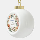 Watercolor Bloemen Minimaal Bruiloftsfeest Keramische Bal Ornament (Rechts)