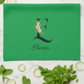 Watercolor botanical green initial monogram theedoek (Gevouwen)