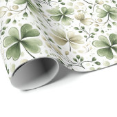Watercolor Muted Green Blooming Shamrocks Cadeaupapier (Rol Hoek)