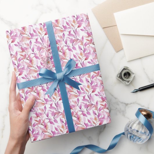 Watercolor paarse bladeren op wit cadeaupapier (Geschenken)