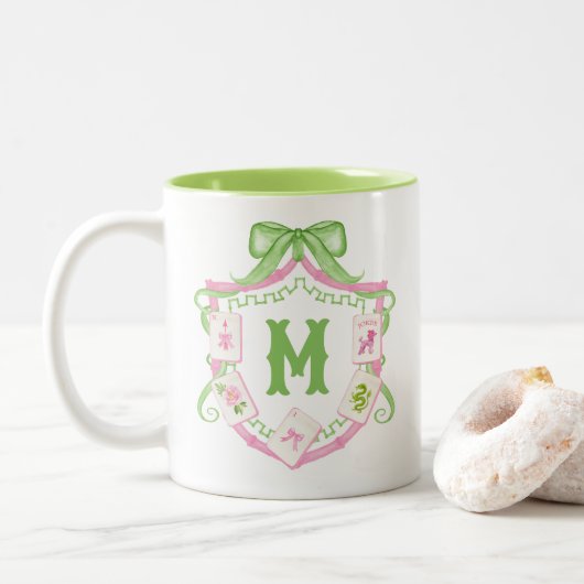 Watercolor Pink & Green Bow Mahjong Monogram Crest Tweekleurige Koffiemok (Met donut)