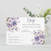 Watercolor Purple & Blue Floral Wedding RSVP Kaart (Staand voorkant)