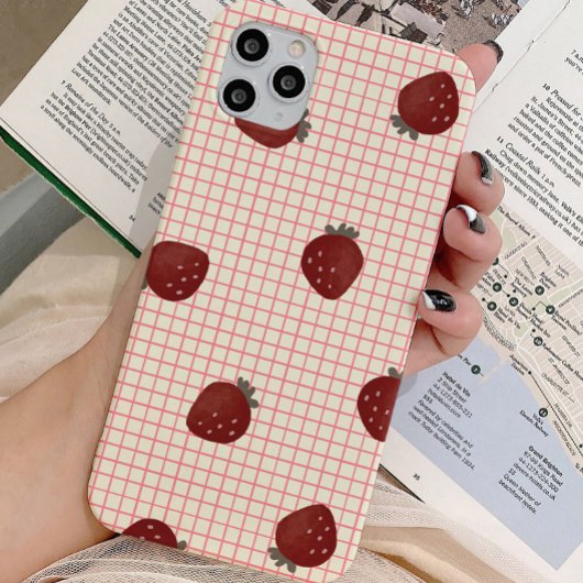 Watercolor Strawberries on Pink Grid - Valentine iPhone Hoesje