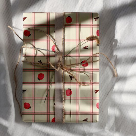 Watercolor Strawberries on Pink Plaid – Valentine Inpakpapier Vel
