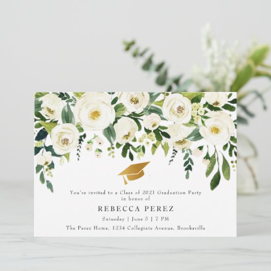 Watercolor White Roses Greenery Graduation Party Kaart (Staand voorkant)