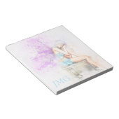 Watercolorfee in het blauw met monogram notitieblok (Schuin)