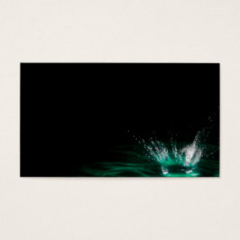 Waterdruppel splash op zwarte achtergrond visitekaartjes