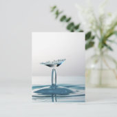 Waterdruppels die botsen met een paraplu briefkaart (Staand voorkant)