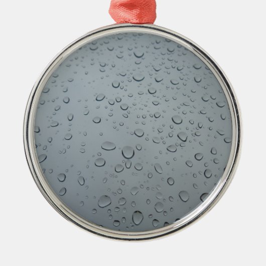 Waterdruppels op ramen, achtergrond met regenachte metalen ornament (Voorkant)