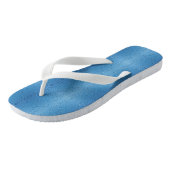 Waterdruppels tegen blauwe lucht teenslippers (Schuin)