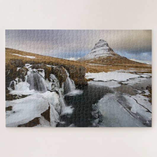 Waterfall and Kirkjufell in Iceland during Winter Legpuzzel (Horizontaal)