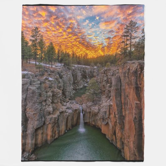 WATERFALL at SUNSET Fleece Deken (Voorkant)