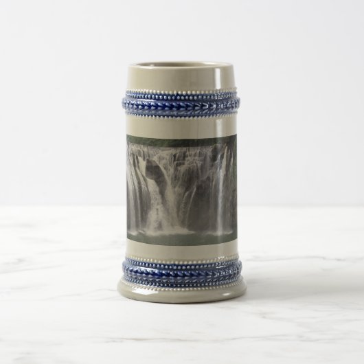 Waterfall Grey/Blue 22 oz Stein Bierpul (Center)
