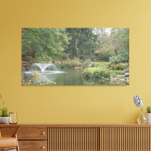 Waterfontein in tuinvijver canvas afdruk (Insitu (Woonkamer))