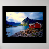 Waterfront Cottage Schilderachtig Noorwegen Poster (Voorkant)