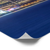 Waterfront en downtown skyline bij schemering poster (Hoek)