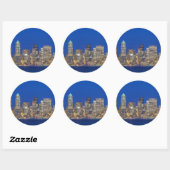 Waterfront en downtown skyline bij schemering ronde sticker (Vel)