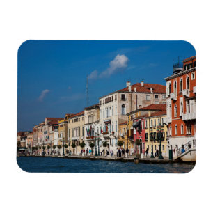 Waterfront langs het Grand Canal in Venetië Magneet
