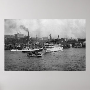 Waterfront Scene met schepen van Seattle Poster
