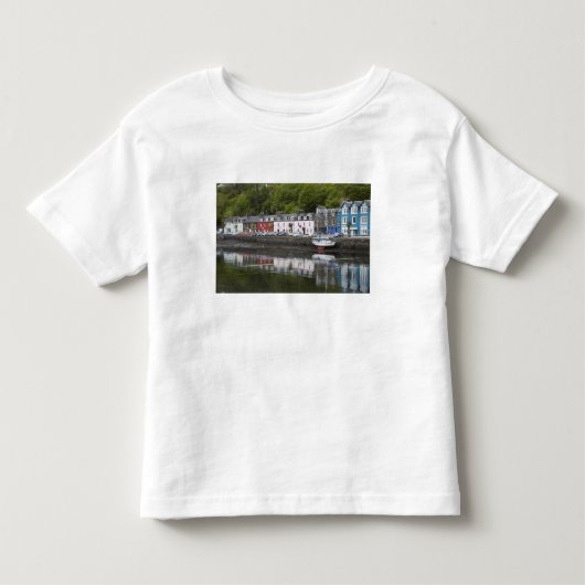 Waterfront, Tobermory, Isle of Mull, Schotland, 2 Kinder Shirts (Voorkant)