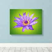 Waterlelie Bloemvijver Aquatische Paarse waterbloe Canvas Afdruk (Insitu (Houten vloer))