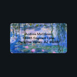 Waterlelies Etiket<br><div class="desc">Water Lilies is een serie van meer dan 200 olieschilderijen van de Franse impressionist Claude Monet. Dit schilderij,  voltooid in 1919,  heeft schaduwen van blauw en roze.</div>
