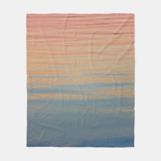 Waterlichaam onder een gouden uur fleece deken (Voorkant)