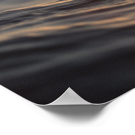 Waterlichaam tijdens het gouden uur poster (Hoek)