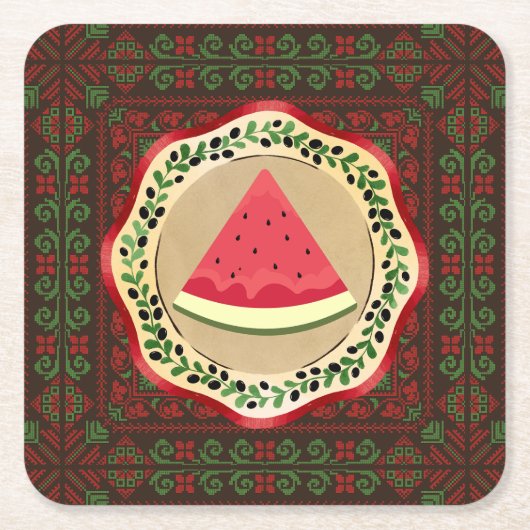 watermeloen op olijf bord met palestijnse tatreez kartonnen onderzetters (Voorkant)