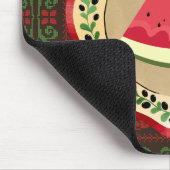 watermeloen op olijf bord met palestijnse tatreez muismat (Hoek)