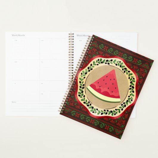 watermeloen op olijf bord met palestijnse tatreez planner (Display)