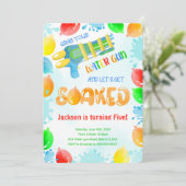 Waterpistool verjaardagsuitnodigingen kaart (Staand voorkant)