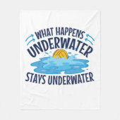 Waterpoly wat er onder water gebeurt fleece deken (Voorkant)