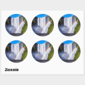 Waterval en regenboog ronde sticker (Vel)