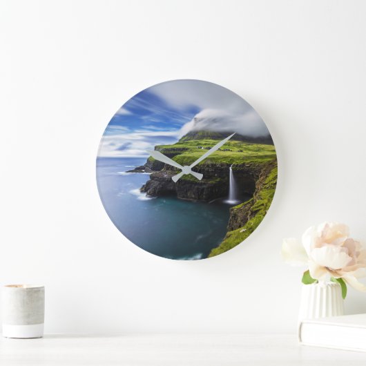 Waterval | Faeröer, Denemarken Grote Klok (Huis)