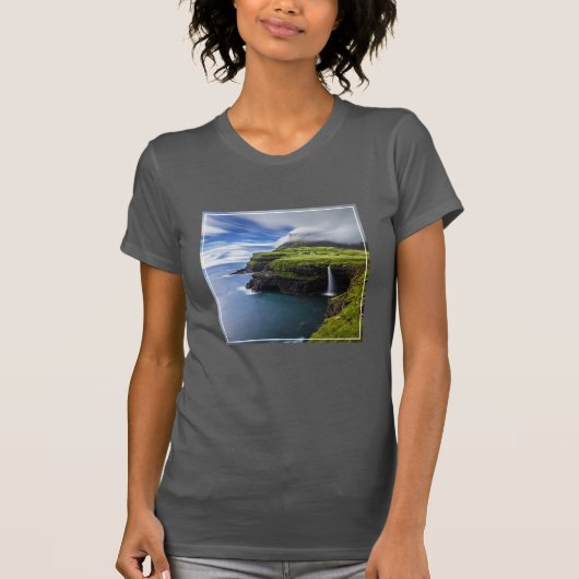 Waterval | Faeröer, Denemarken T-shirt (Voorkant)