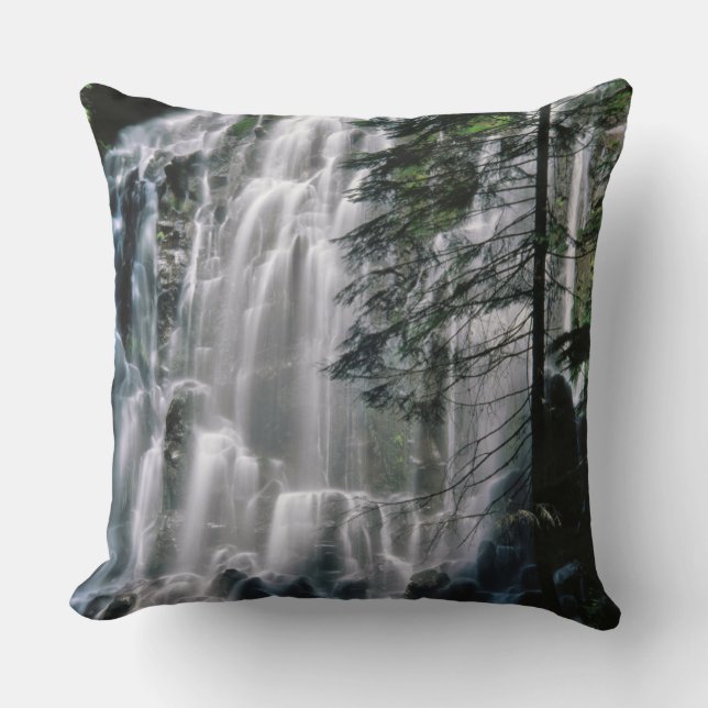 Waterval in bos, Oregon Kussen (Voorkant)