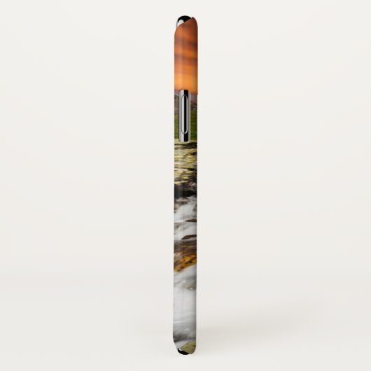 Waterval in de bergen met bloemen Case-Mate iPhone case (Achterkant / rechts)