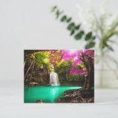 Waterval in het herfstbos briefkaart (Staand voorkant)
