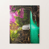 Waterval in het herfstbos legpuzzel (Verticaal)