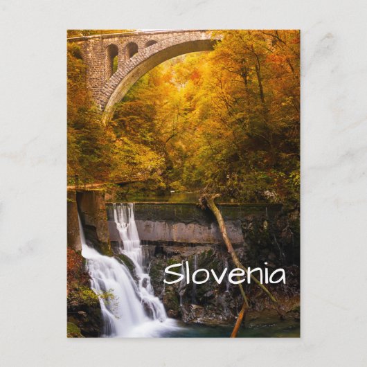 Waterval in Vintgar Gorge canyon in het najaar Briefkaart (Voorkant)