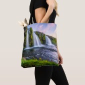 Waterval | Kirkjufellsfoss, IJsland Tote Bag (Dichtbij)