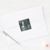 Waterval op Herfsten Creek in Lewis en Clark Vierkante Sticker (Envelop)