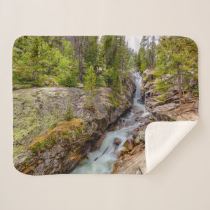 Waterval & riviercascade sherpa deken
