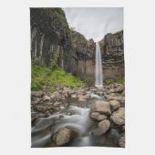 Waterval | Svartifoss Waterfall, IJsland Theedoek (Verticaal)