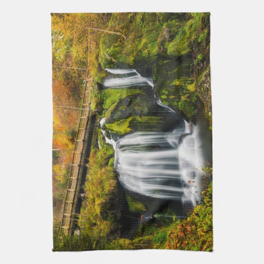 Waterval | Triberg Waterfall, Duitsland Theedoek (Verticaal)