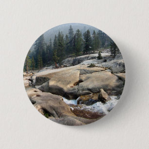 Waterval van de viskreek in de vallei van Cascade Ronde Button 5,7 Cm