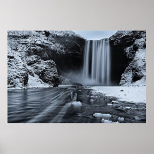 WATERVAL VAN SKÓGAFOSS, IJSLAND - ZWART EN WITTE POSTER
