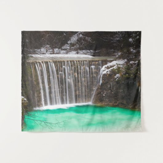 Watervalbedwelmende turkooismeer Jasna, Slo Wandkleed (Voorkant (horizontaal))